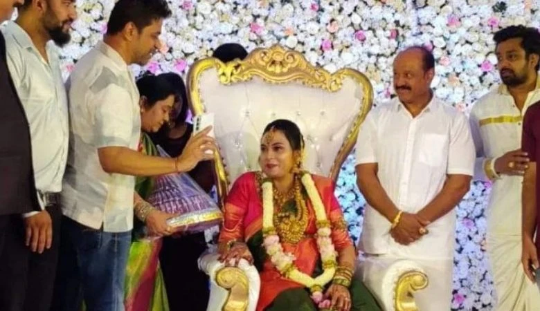  ಖಾಸಗಿ ಹೋಟೆಲ್ ನಲ್ಲಿ ಅದ್ದೂರಿಯಾಗಿ ನಡೆದ ಧೃವ ಸರ್ಜಾ ಪತ್ನಿ ಪ್ರೇರಣ ಸೀಮಂತ