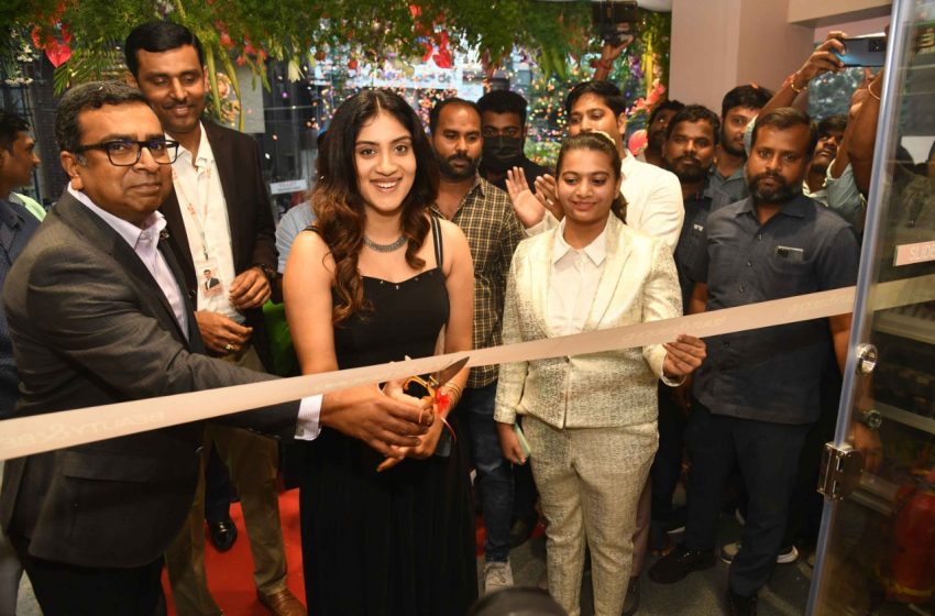  ಬೆಂಗಳೂರಿನಲ್ಲಿ ‘ಬ್ಯೂಟಿ ಅಂಡ್ ಬಿಯಾಂಡ್’ ಶಾಪ್ ಉದ್ಘಾಟಿಸಿದ ದಕ್ಷಿಣ ಭಾರತದ ಖ್ಯಾತ ನಟಿ ಧನ್ಯ ಬಾಲಕೃಷ್ಣ