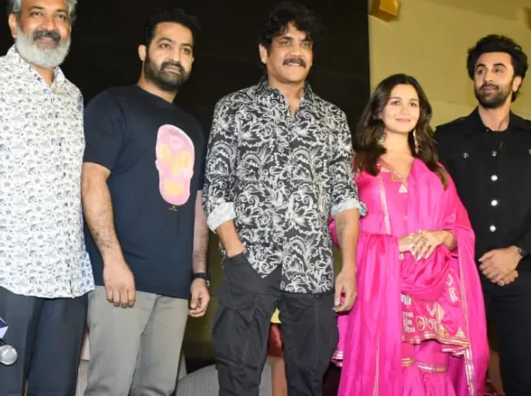  ಕೊನೆಯ ಕ್ಷಣದಲ್ಲಿ ಬ್ರಹ್ಮಾಸ್ತ್ರ ಚಿತ್ರದ ಪ್ರೀರಿಲೀಸ್ ಈವೆಂಟ್ ರದ್ದು: ಕಾರಣವೇನು ಗೊತ್ತಾ?