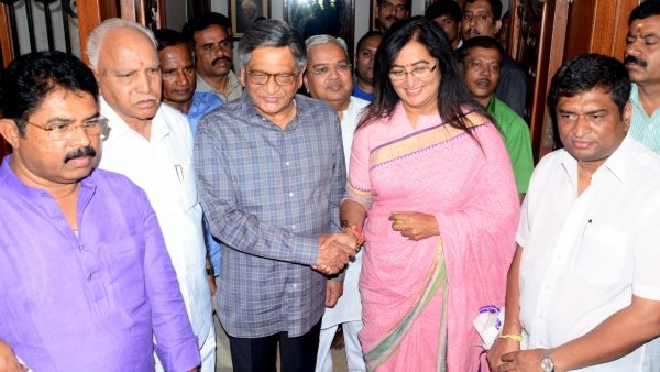  ನರೇಂದ್ರ ಮೋದಿ ನೇತೃತ್ವದ ಬಿಜೆಪಿ ಸರ್ಕಾರಕ್ಕೆ ನನ್ನ ಸಂಪೂರ್ಣ ಬೆಂಬಲ: ಸುಮಲತಾ