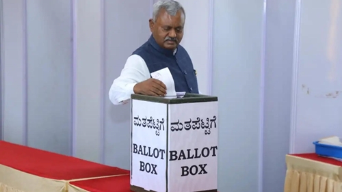  ರಾಜ್ಯ ಸಭಾ ಚುನಾವಣೆಯಲ್ಲಿ ಅಡ್ಡ ಮತದಾನ ಮಾಡಿದ ಎಸ್.ಟಿ.ಸೋಮಶೇಖರ್